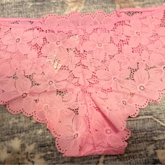 Victoria's Secret  Lacie Cheeky Panty Medium NWT’s - Picture 3 of 8